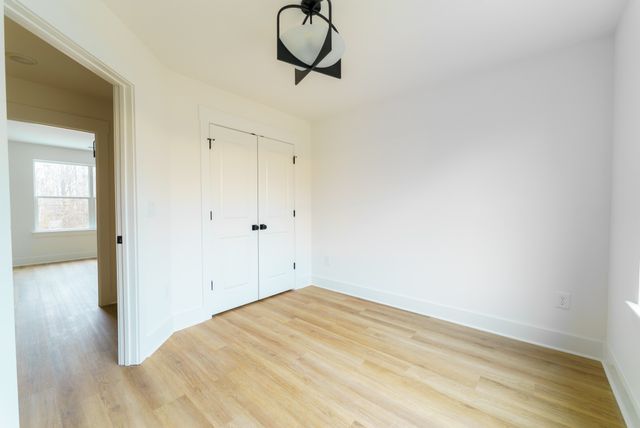 809 Swinging Bridge Rd, Old Hickory, TN 37138