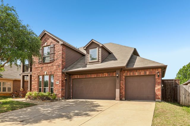 8308 Spitfire Trail, Aubrey, TX 76227