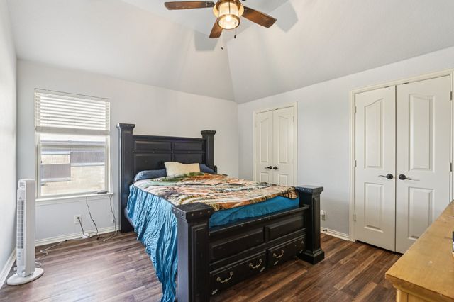 8308 Spitfire Trail, Aubrey, TX 76227