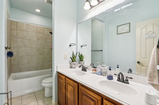 8308 Spitfire Trail, Aubrey, TX 76227