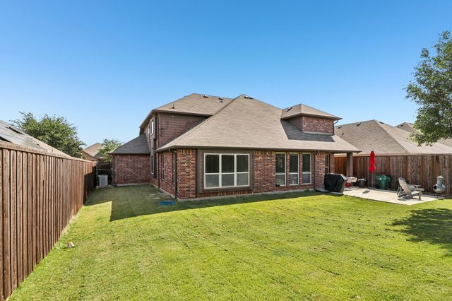 8308 Spitfire Trail, Aubrey, TX 76227