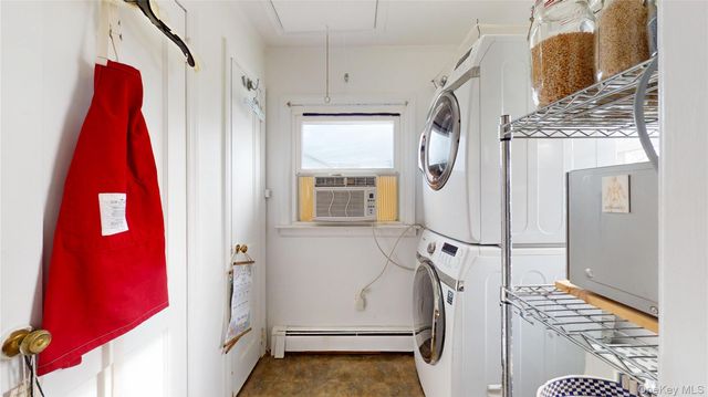 65 A Little Pine Lane, East Quogue, NY 11942