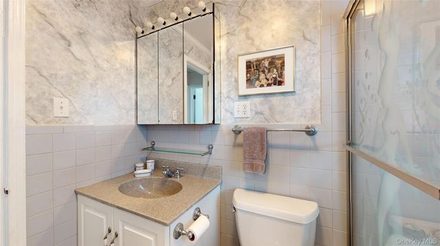 65 A Little Pine Lane, East Quogue, NY 11942