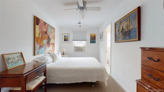 65 A Little Pine Lane, East Quogue, NY 11942