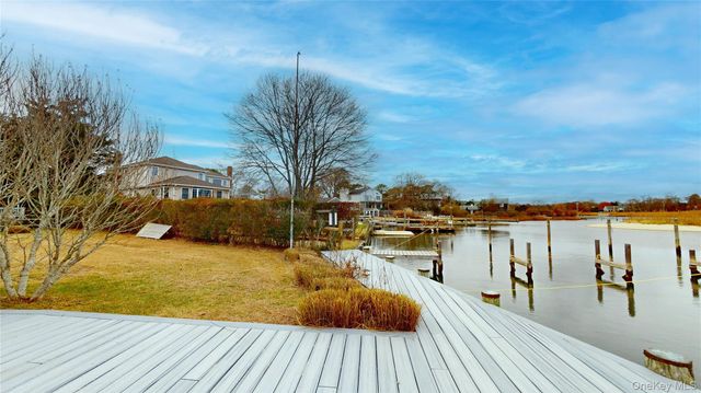 65 A Little Pine Lane, East Quogue, NY 11942