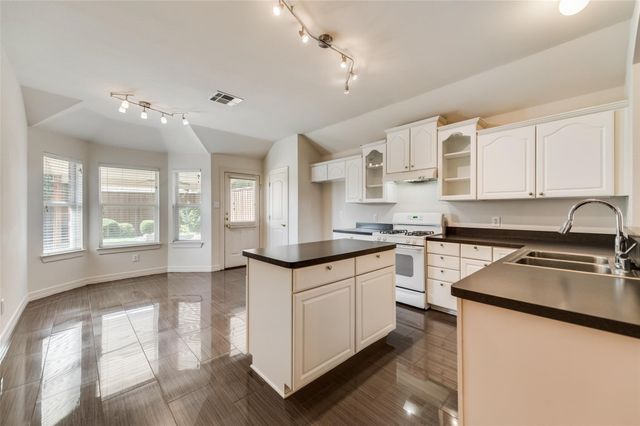 2903 Holly Lane, Wylie, TX 75098