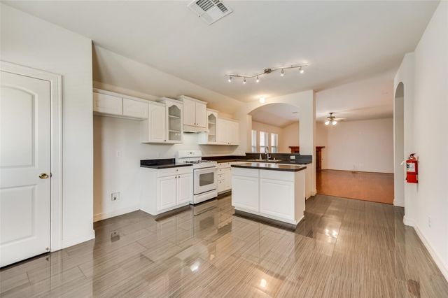 2903 Holly Lane, Wylie, TX 75098