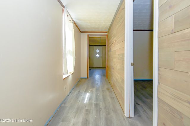 2913 Slevin St, Louisville, KY 40212