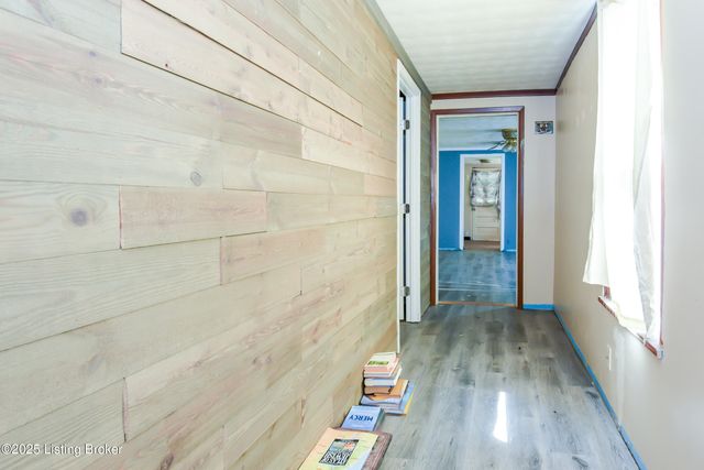 2913 Slevin St, Louisville, KY 40212