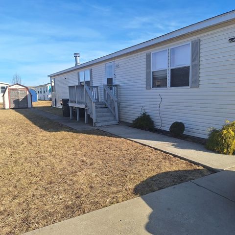 185 Blue Jay Drive, Lynwood, IL 60411