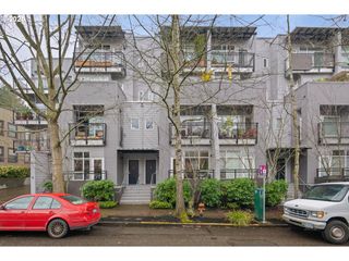 2327 Nw NORTHRUP St 12, Portland, OR 97210