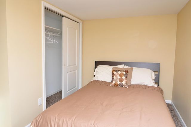 1015 26th Avenue SE B, Minneapolis, MN 55414