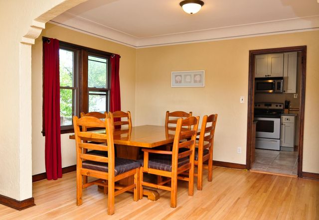 1015 26th Avenue SE B, Minneapolis, MN 55414