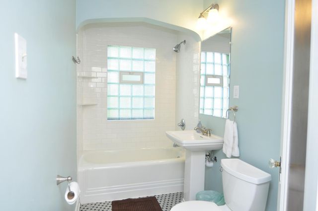 1015 26th Avenue SE B, Minneapolis, MN 55414