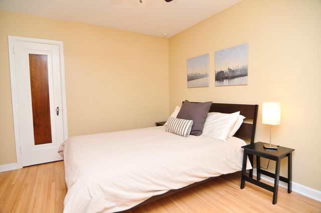 1015 26th Avenue SE B, Minneapolis, MN 55414