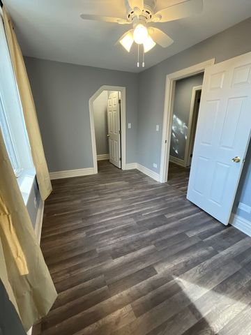 7438 S Champlain Avenue, Chicago, IL 60619