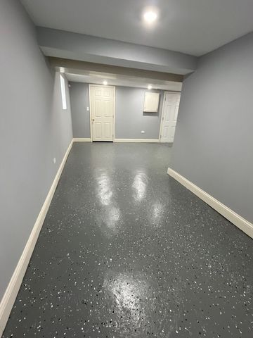 7438 S Champlain Avenue, Chicago, IL 60619