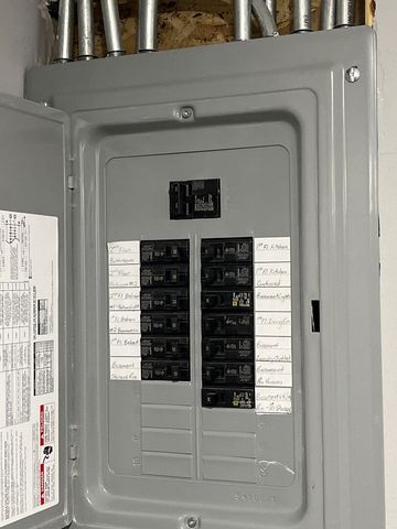 7438 S Champlain Avenue, Chicago, IL 60619