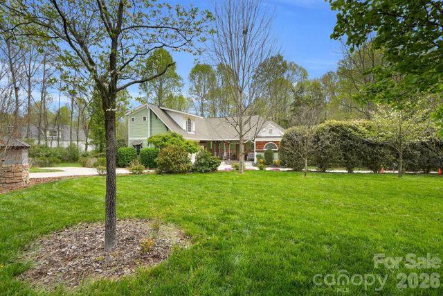 582 Harper Davis Road, Clover, SC 29710