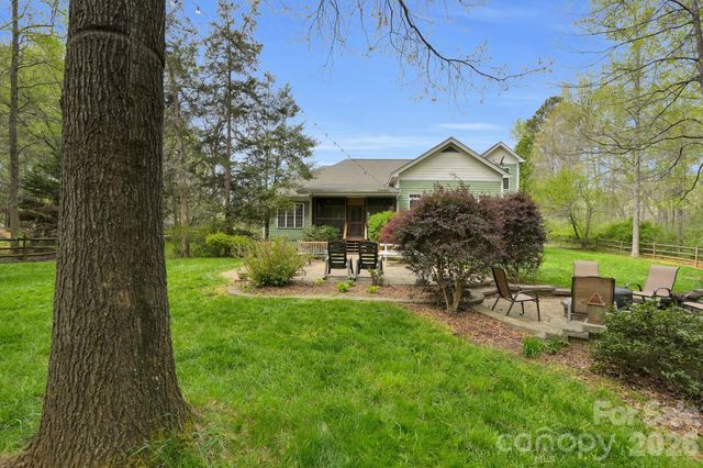 582 Harper Davis Road, Clover, SC 29710