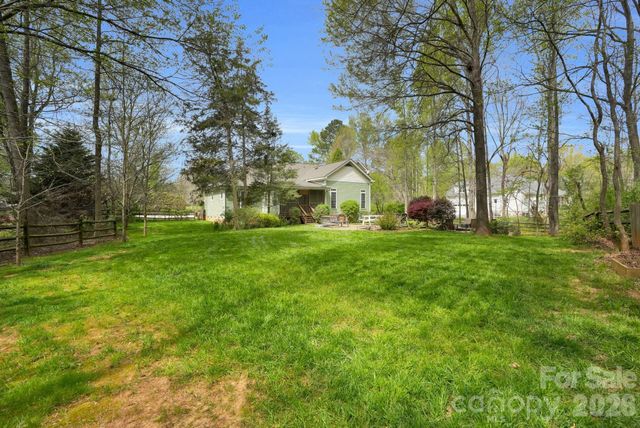 582 Harper Davis Road, Clover, SC 29710