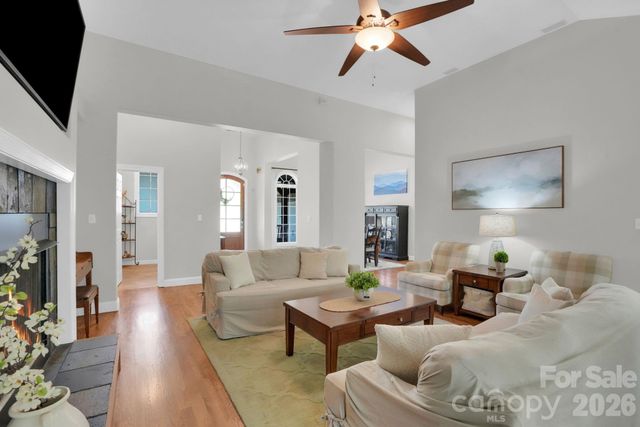 582 Harper Davis Road, Clover, SC 29710