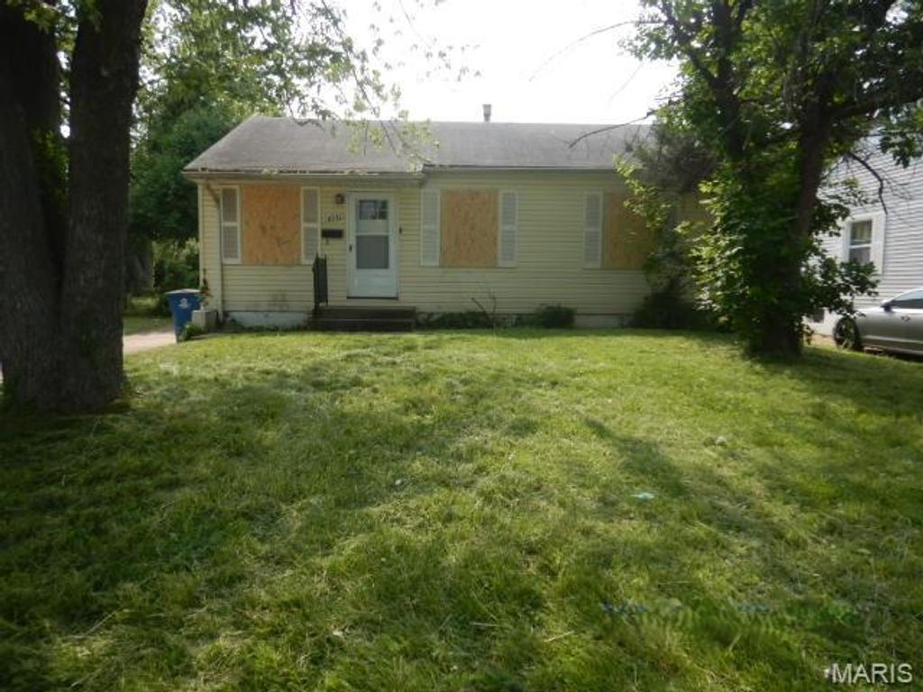 10331 Renfrew Drive, St Louis, MO 63137