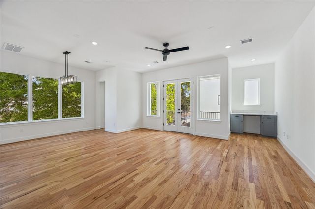 9426 Campbell Road A, Houston, TX 77080
