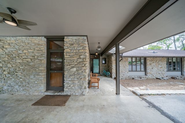 609 Cherokee Ave, Fayetteville, TN 37334