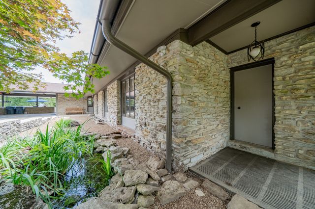 609 Cherokee Ave, Fayetteville, TN 37334