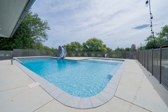 609 Cherokee Ave, Fayetteville, TN 37334