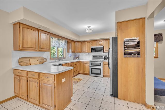 20 Bonner Drive, Lockport City, NY 14094