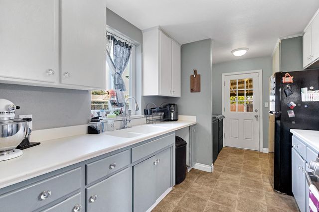 4619 N Clark Street, Fresno, CA 93726