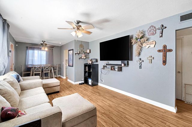 4619 N Clark Street, Fresno, CA 93726