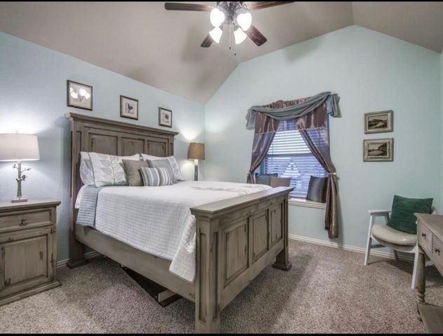 8229 Spitfire Trail, Aubrey, TX 76227