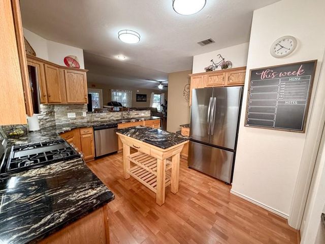 3230 Arroyo Bluff LN, Round Rock, TX 78681