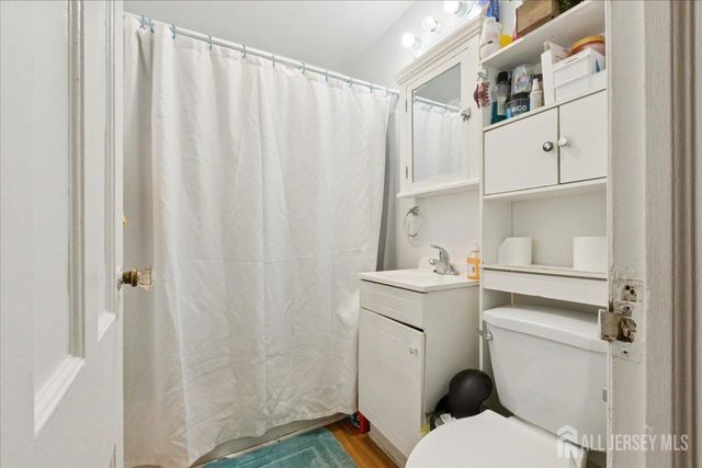 184 Lawrence Street, New Brunswick, NJ 08901