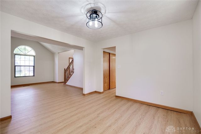 6297 Karlsridge Drive, Dayton, OH 45459