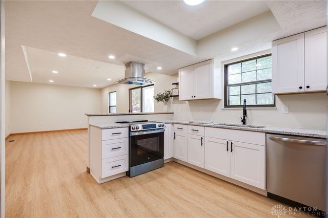 6297 Karlsridge Drive, Dayton, OH 45459