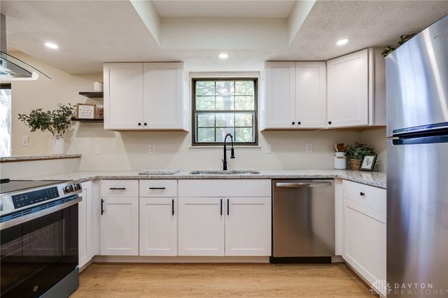 6297 Karlsridge Drive, Dayton, OH 45459