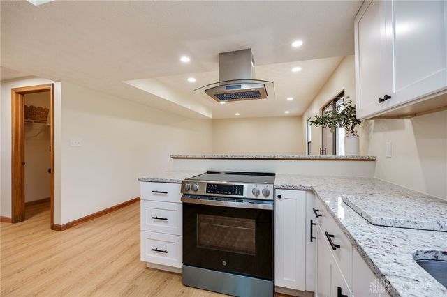 6297 Karlsridge Drive, Dayton, OH 45459