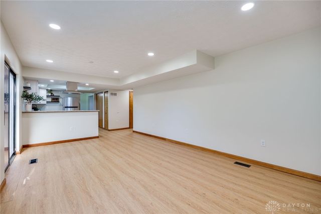 6297 Karlsridge Drive, Dayton, OH 45459