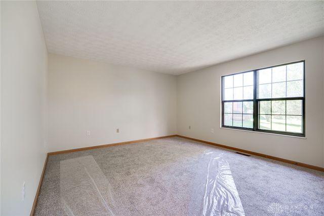 6297 Karlsridge Drive, Dayton, OH 45459