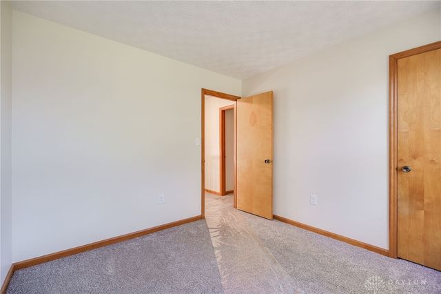 6297 Karlsridge Drive, Dayton, OH 45459