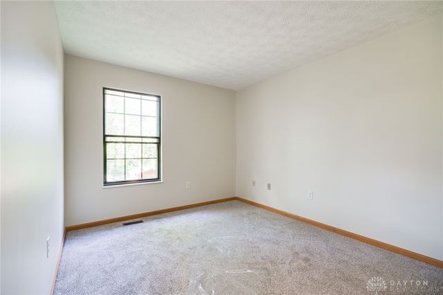 6297 Karlsridge Drive, Dayton, OH 45459