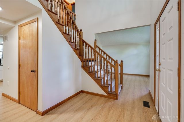 6297 Karlsridge Drive, Dayton, OH 45459