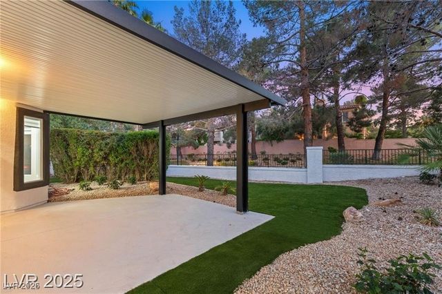 9029 Rivers Edge Drive, Las Vegas, NV 89117