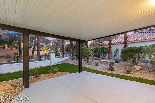 9029 Rivers Edge Drive, Las Vegas, NV 89117