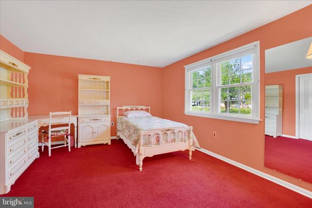 20 FOX RUN DR, York, PA 17403