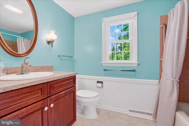 20 FOX RUN DR, York, PA 17403